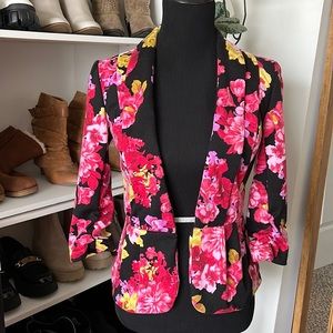 Floral blazer tapered wrist. For reference, I’m 5’2.